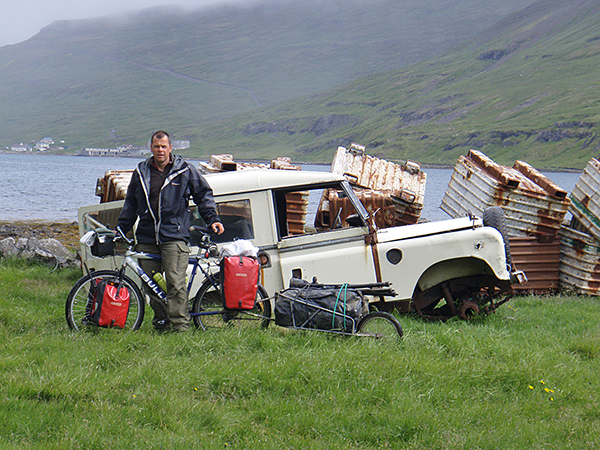 voorbij de haringfabriek in de Ing&oacute;lfsfj&ouml;r&eth;ur